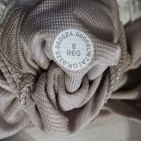 Lululemon Hotty Hot Shorts Size 8 Regular 2" - Picture 7 of 7